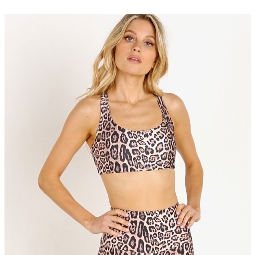 Onzie Leopard Print Leggings Bra Top Set M/L and L